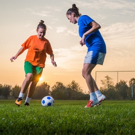 Tournoi de foot au Parc des Sports du Bazacle (P2604)
